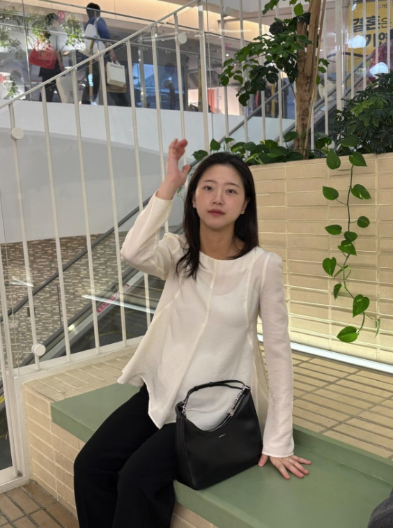   ‘정신과 의사 광수’ 나는솔로 9기 영숙, 만삭 근황 공개…눈에 띄는 D라인