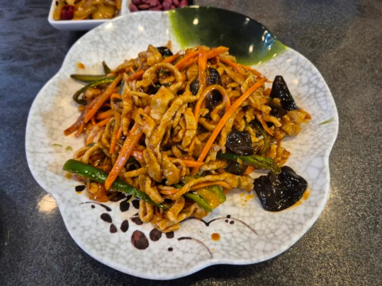  부산역 차이나타운 찐맛집 <천리향 고향만두> 어향육슬 강력 추천
