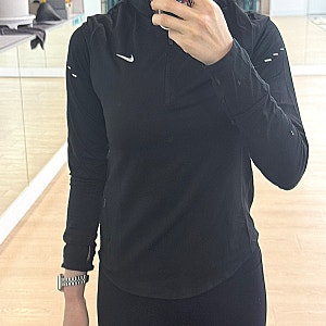 나이키 스위프트 여성 드라이 핏 긴팔 러닝 탑