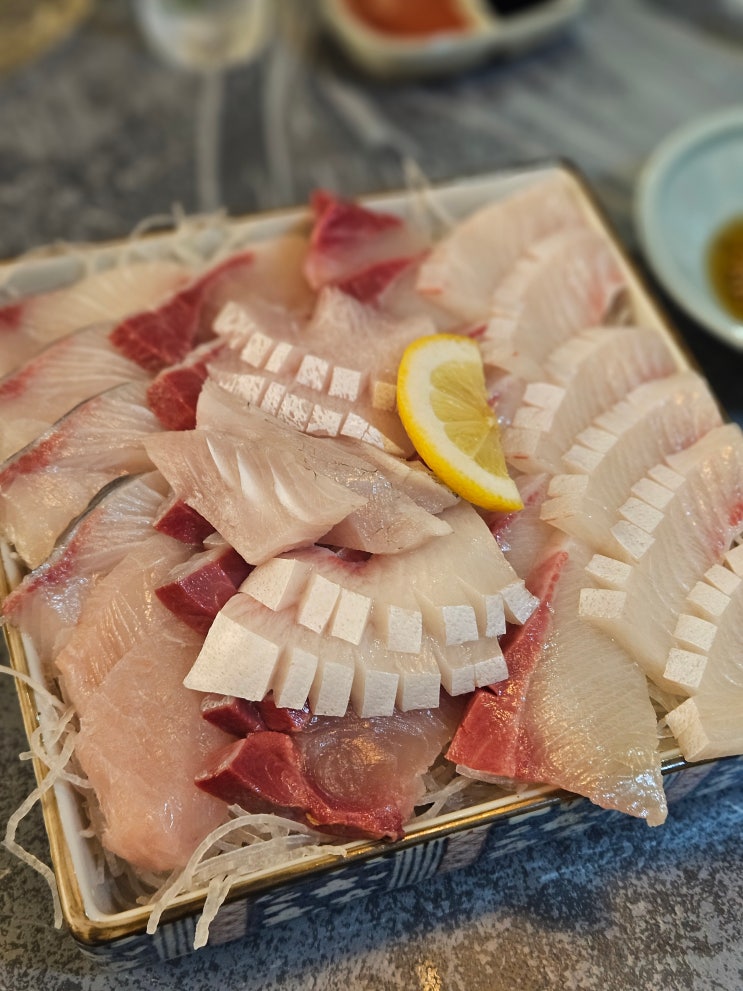  부산 대방어 맛집 추천｜경성대 근처 대방집 회부터 조개탕까지 완벽