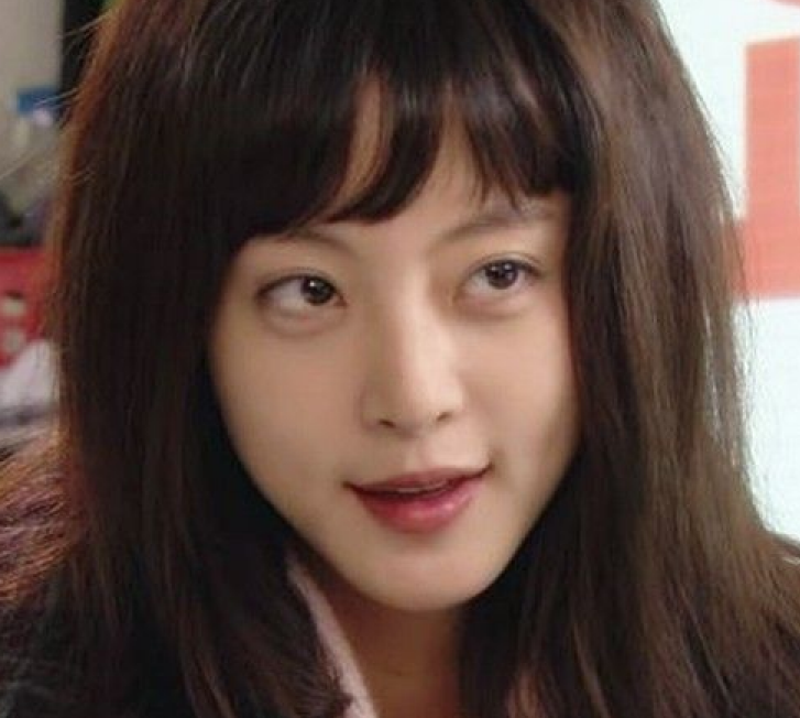 반박불가 레전드 미모였던 한예슬 리즈시절. jpg (+최근)