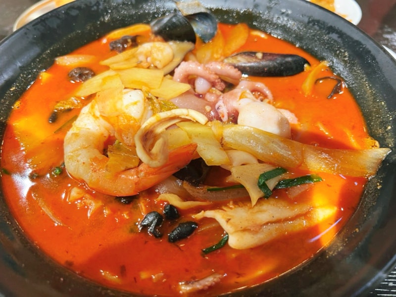 Lotte World Mall_Manok's beef jjambbong and beef jjajangmyeon are delicious 16