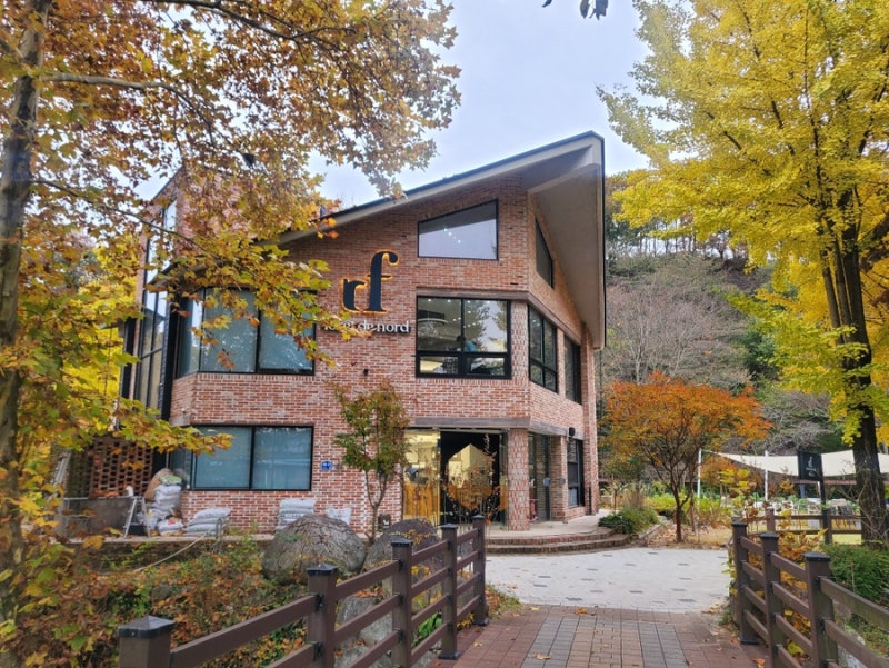 사진 2