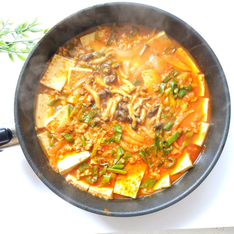 면에도 밥에도 찰떡! 정호영 두부짜글이 두부찌개 레시피
