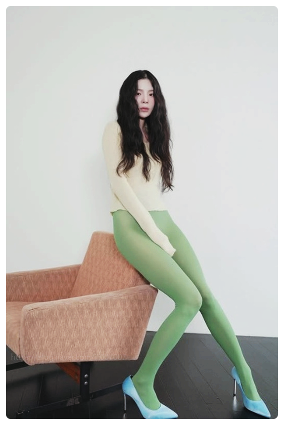 장재인 파격 스타킹룩 스타일링 논란 진실은?