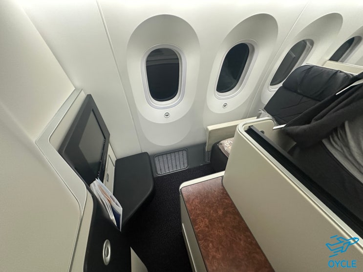  대한항공 인천→홍콩 KE177 프레스티지석 탑승 후기 / ICN-HKG / B787-9 / 인천공항 환승과 칼 라운지