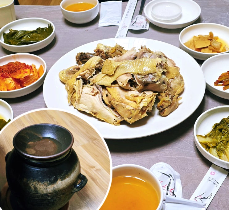  건강을 담은 포항옻백숙 맛집 항아리옻품은닭