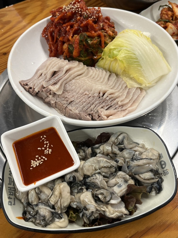  [만배아리랑보쌈 등촌본점] 굴보쌈 맛나다.. 배달보단 매장 방문 추천!(웨이팅 18시 전부터 있음)