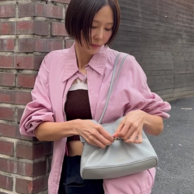  김나영 프라다 다다백 사계절 데일리 가방, 숄더백 찾는다면?