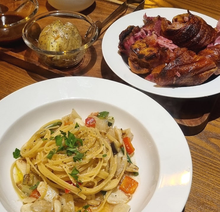  노들섬 맛집 식당 뷰까지 좋은 블루메쯔 슈바인학센