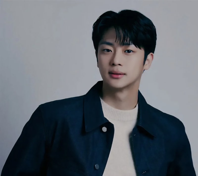 대세 배우 이신영: 나이, 키, 인스타부터 '이강에는 달이 흐른다' 이운 캐릭터 집중 분석!