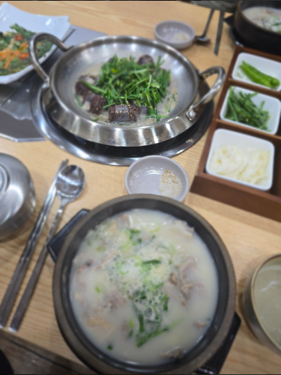 고옥정 돼지국밥 전골 사진 2