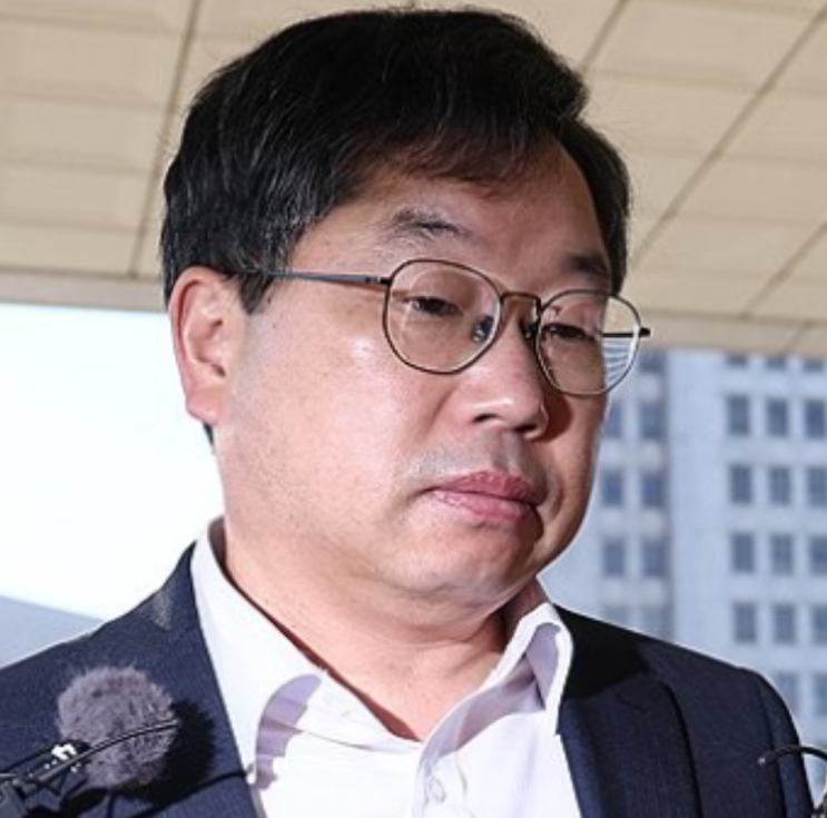 <b>노만석</b> 검사, 이진수 법무부 차관 대장동 <b>항소포기</b> 선택지... 
