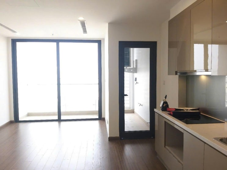  하노이 웨스트포인트 W2 2룸 노옵션 1850만동 Vinhomes Westpoint 아파트 임대 알려드립니다