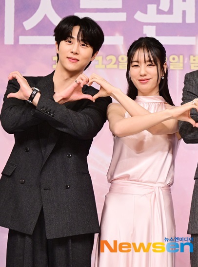 <b>안은진</b>김무준, 7살 연하남의 직진 고백! '키괜' 첫방 앞둔... 