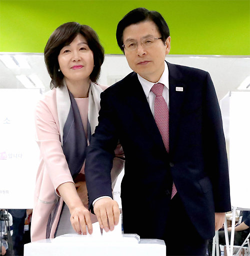 "<b>황교안</b> 전 총리 <b>체포</b>.." 전 국무총리 <b>황교안</b> 프로필!(고향, 학력... 