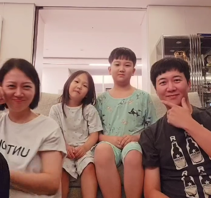 장윤정 나이 프로필 어머나 트로트 여왕, 남편 도경완 아들 딸과 12년 차 결혼 근황 (ft. 노래....