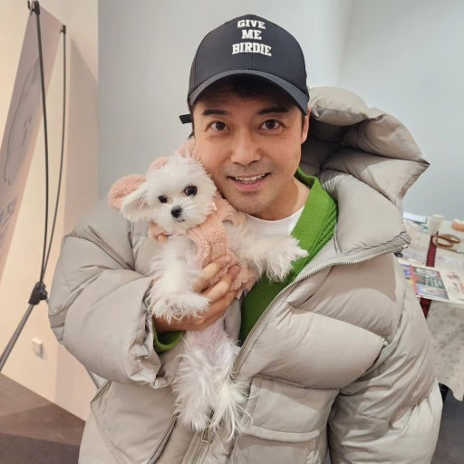 “올해도 따뜻하게” 전현무, 브레인아카데미 멤버들과 생일파티… 1억 기부까지