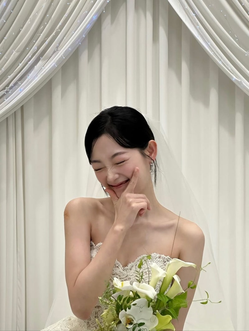 이유미 장승조, 신혼 웨딩케미 비하인드 사진