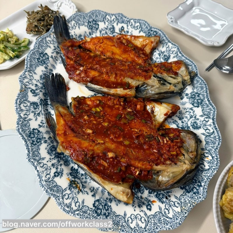 1주차 화요일 반건조우럭찜과 수제 동그랑땡