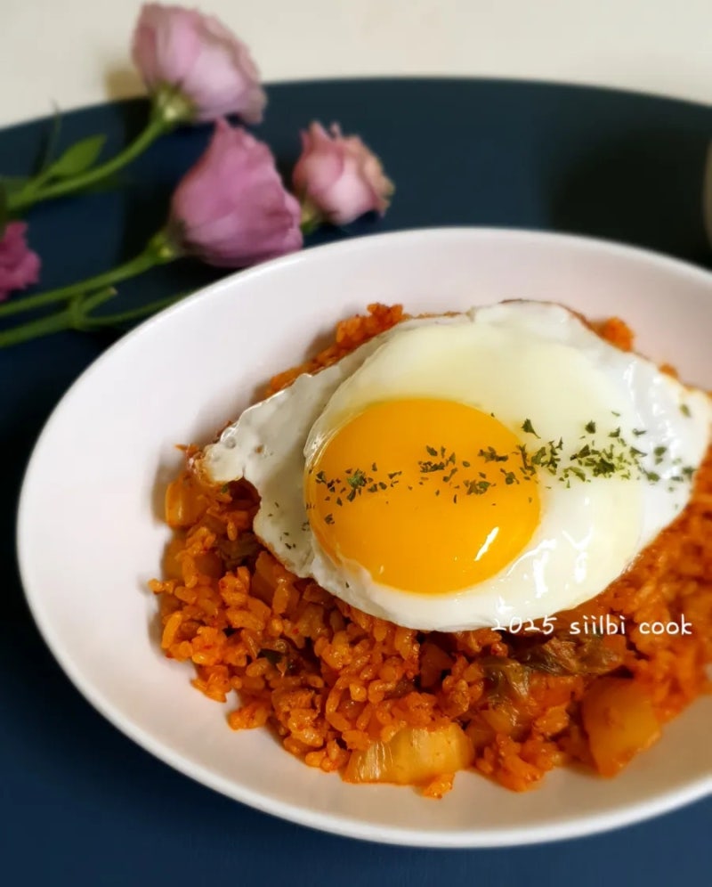 김치볶음밥 만드는 방법 다짐육 돼지고기 김치볶음밥 레시피
