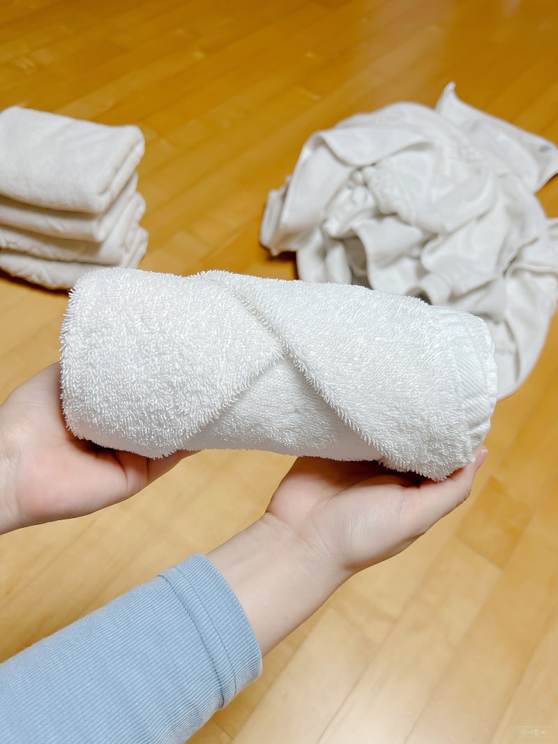 호텔 수건 접기 깔끔하게 수건 개는 방법 배우기