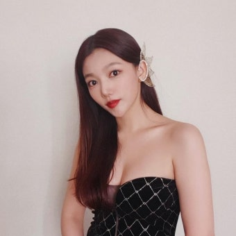 “희토류가 나를 힘들게 해요” 배우 이채영의 재테크 철학 공개
