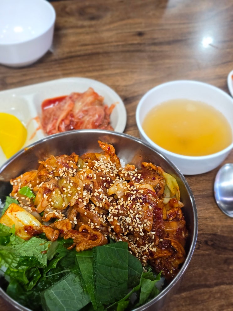  “가성비 끝판왕! 구로 주니국수 제육덮밥 후기 — 깔끔하고 든든한 한 끼”