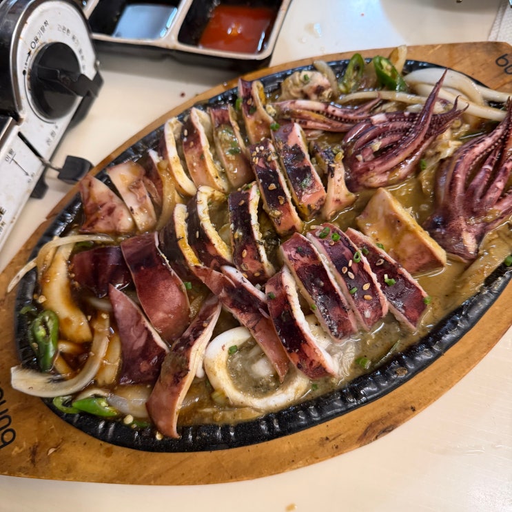  [서울:성수] 연탄요릿집 — 숯불향 가득한 고기와 이자카야 감성의 만남!