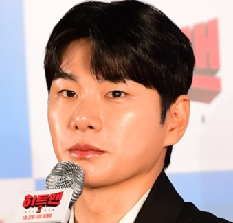 “사생활 논란에도 <b>이이경</b>은 멈추지 않았다…日 드라마 주연... 