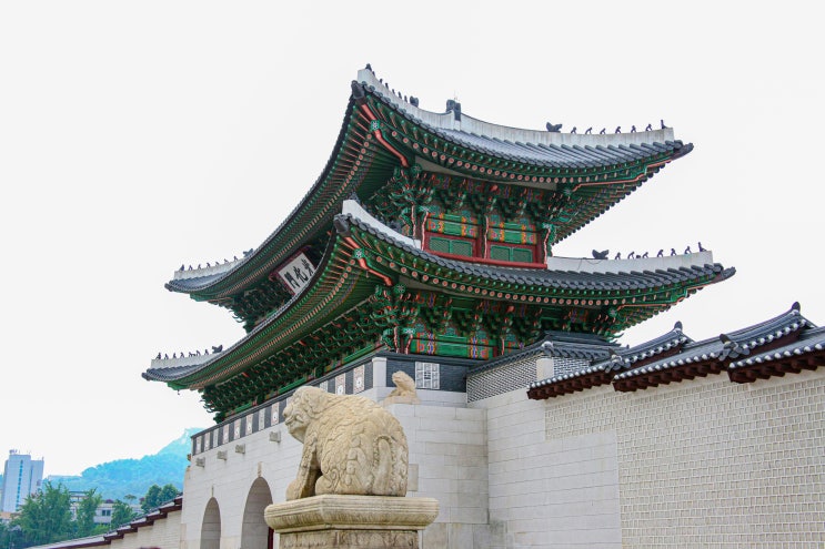  경복궁의 색, 한국의 철학을 입다