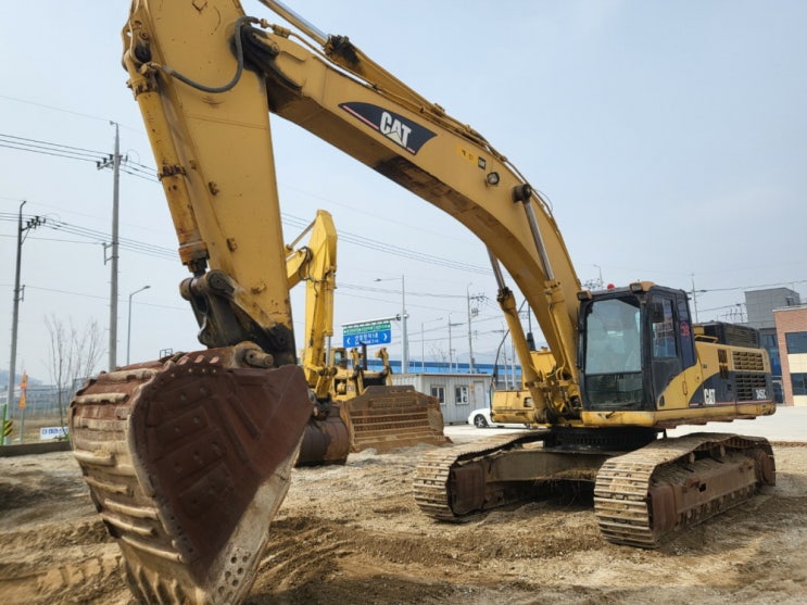  캐타필라 CAT345CL 2007년식 13이상 궤도형 중고굴삭기