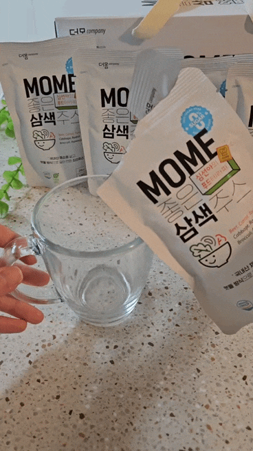  자연의 색 그대로, 더몸삼색주스로 건강한 하루 시작하기