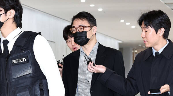 <b>김건희</b> 특검, ‘양평 특혜 의혹’ <b>김건희 오빠</b> 김진 <b>구속영장</b> 청구