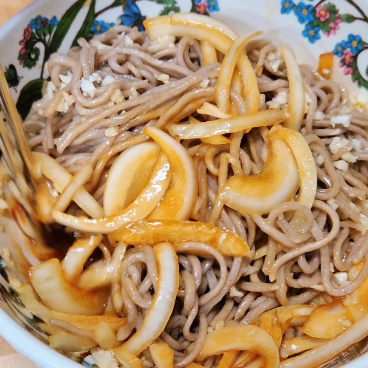  통통해서 더 포만감 높은 메밀생면 청광식품 생메밀면으로 만든 들기름막국수 후기