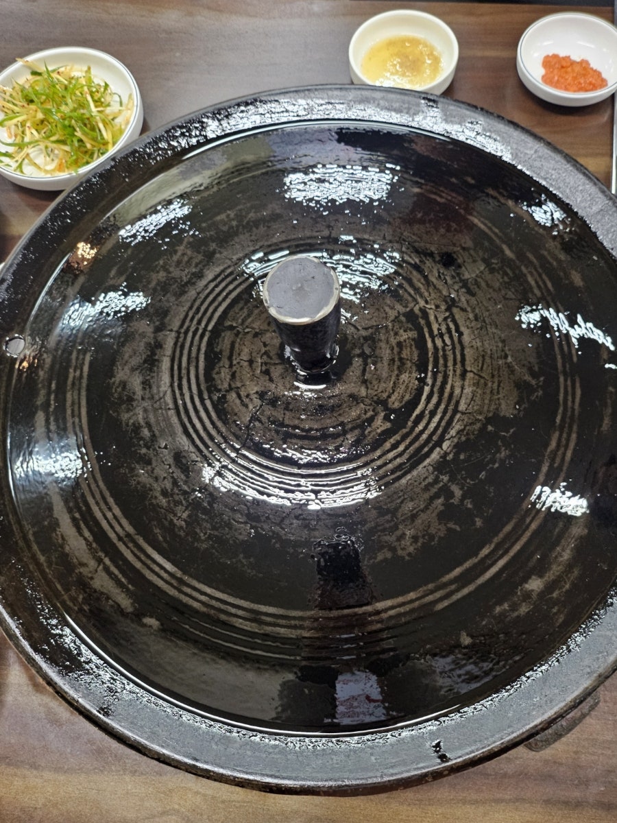 장생솥뚜껑삼겹살 불로본점 사진 1