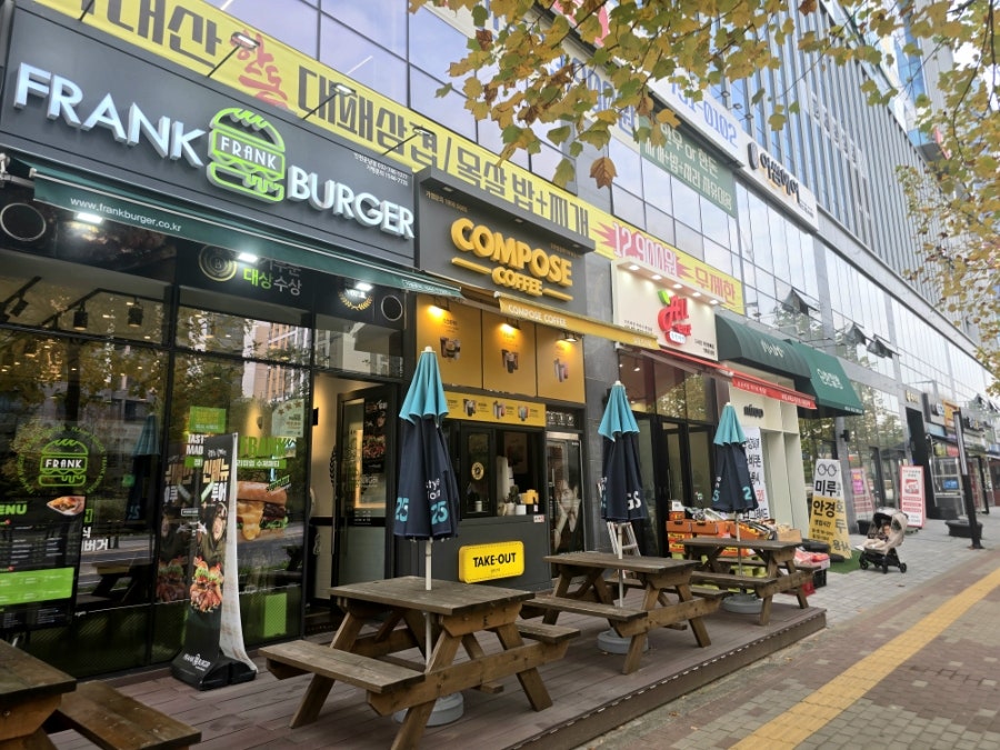 컴포즈커피 영종메가타워점 사진 2
