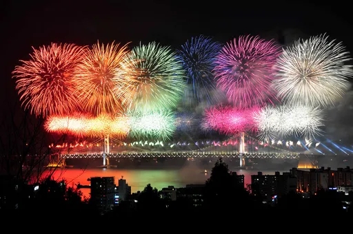  GD 음원과 함께한 20주년 부산불꽃축제 광안리의 밤을 흔들다