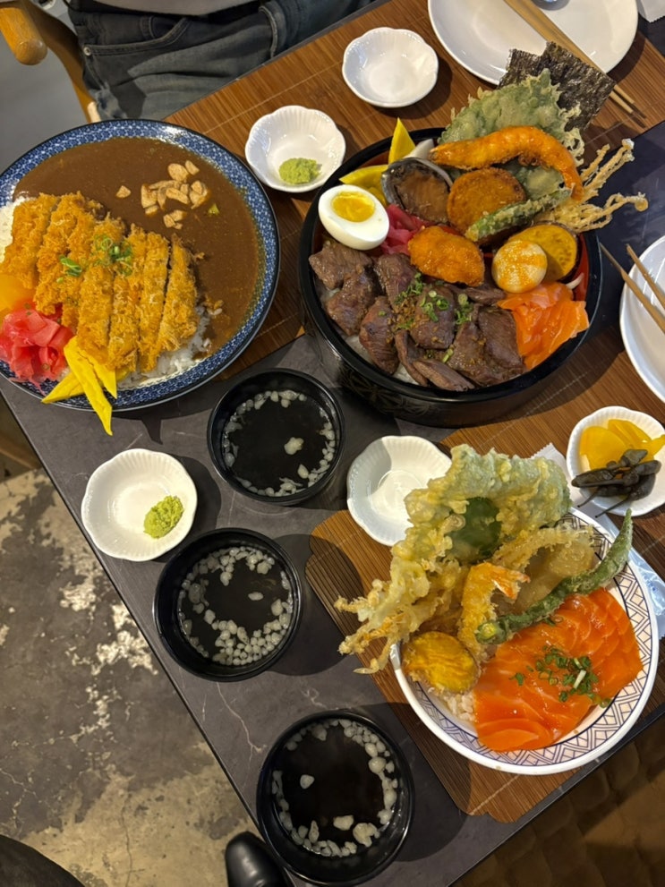  홍대 가성비좋은 일식 맛집 ,텐동•덮밥•카레 다양한 테즈쿠리 후기