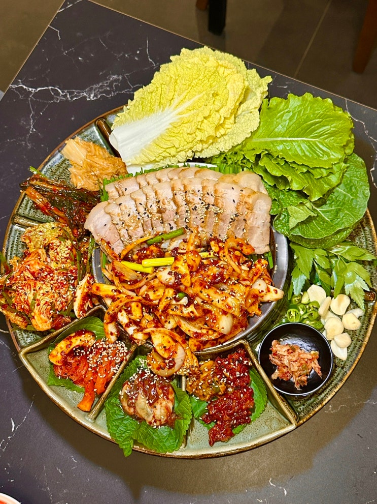  부산 서면 맛집 친절한혜자씨 임금님 수라상 같은 갑오징어보쌈 술집
