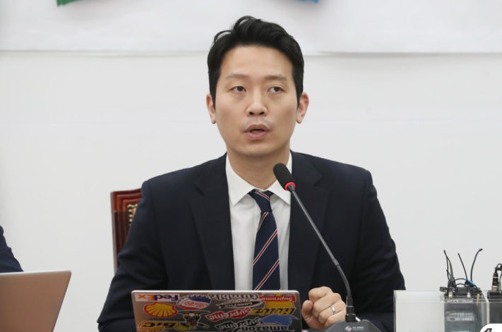<b>헌법 존중</b> TF' 공무원 75만명 휴대전화 검사…그런데 <b>이재명</b>... 