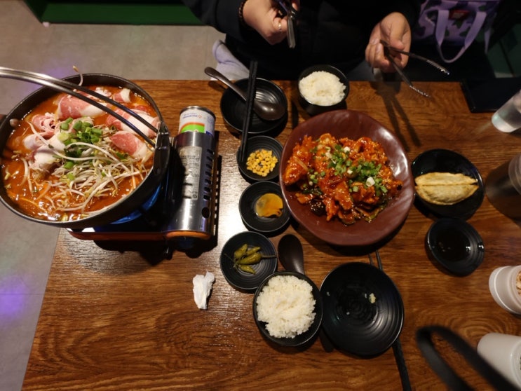  속초 애견동반 식당 명월 시내에 있는 중화 요리주점