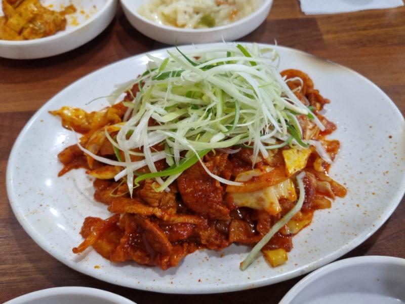 수원 인계동 한식맛집 이은영모듬김치찌개 인계본점, 제육볶음 & 김치찌개 솔직후기