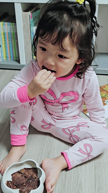  아기 간식 키즈마일 퍼기 목초육 소고기칩 간식 유아식 모두 가능