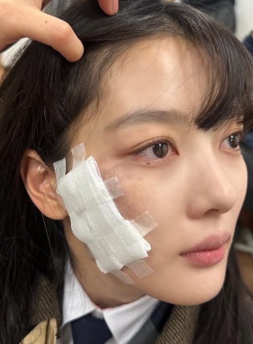   “결국 터졌다”… 19금 화제작 ‘친애하는 X’ 유출 파문, OTT 업계 뒤집어졌다