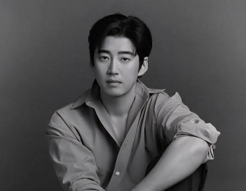 ✨ 영원한 오빠, 배우 윤계상 프로필 총정리: 나이, 키, 결혼 그리고 'UDT: 우리 동네 특공대'