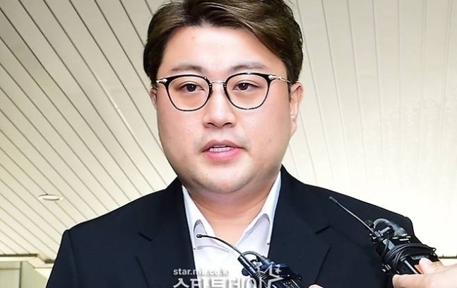 <b>김호중</b>, <b>교도관</b>의 <b>뇌물 요구</b> 의혹에 법무부 조사 착수