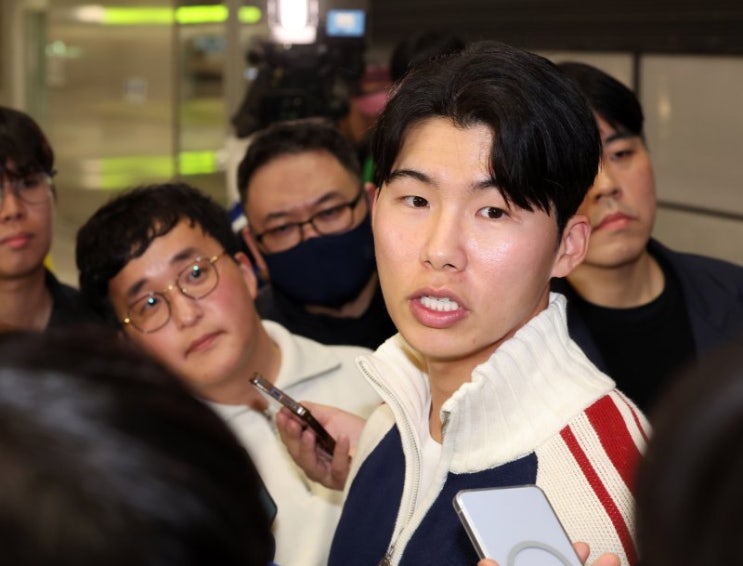 LA 다저스 <b>김혜성</b> 아버지 ‘빚투’ <b>논란</b> 직접 해명해