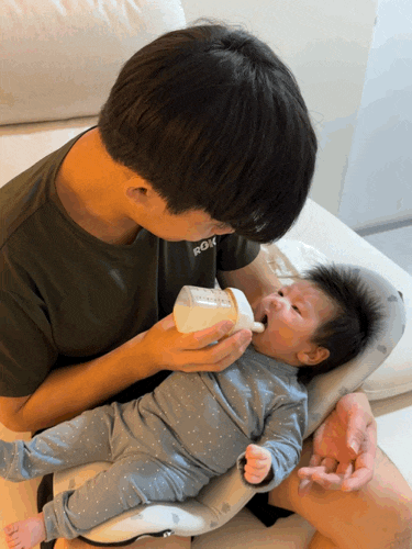  손목보호 육아필수템 뉴코코맘 수유시트 사용시기 및 찐후기