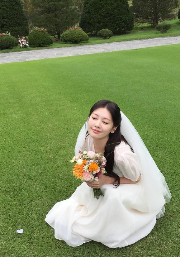 우주메리미 정소민 웨딩드레스, 역대급 엔딩 만든 바로 그 드레스! 최우식도 반한 야외 결혼....